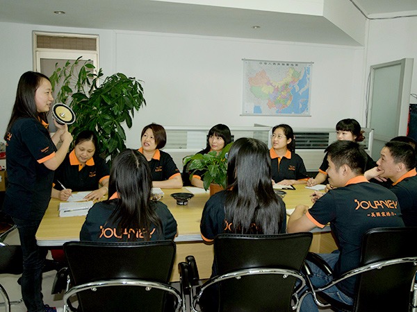 尚成科技团队会议过程